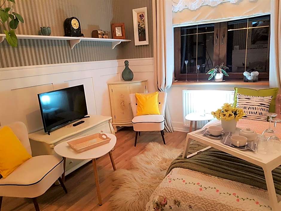 Dom z Sauną i Jacuzzi- na wyłączność lub pokoje