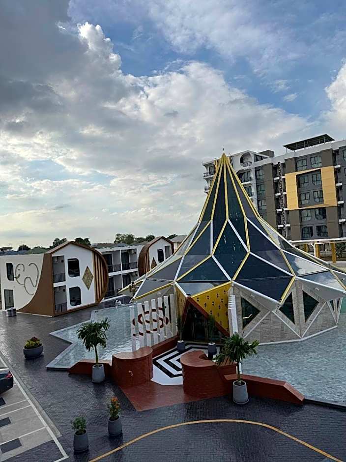 At Ayutthaya Hotel
