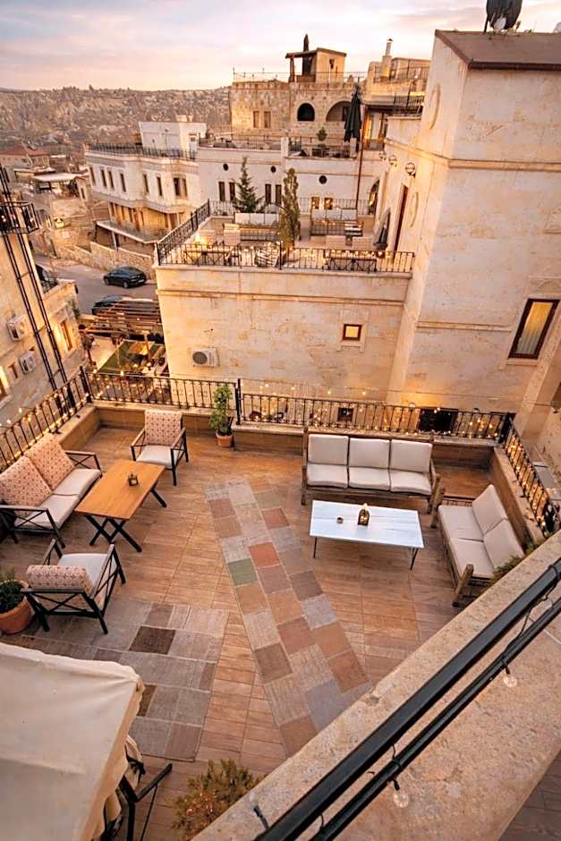 Milat Cave Hotel