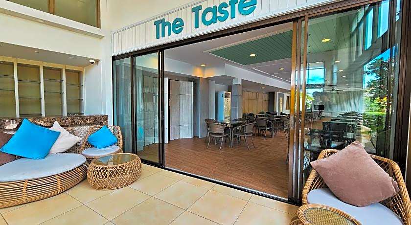 Recenta Suite Phuket Suanluang