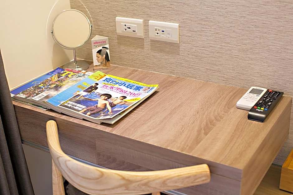 Traveller-Inn Zhongzheng Library