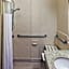 La Quinta Inn & Suites by Wyndham Houston Hobby Airport