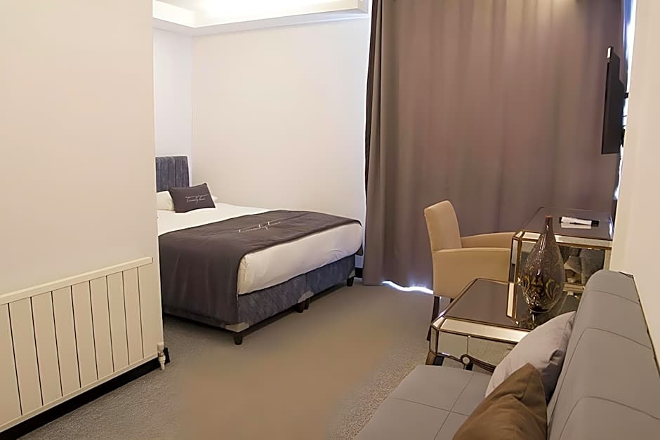 The 22 Hotel