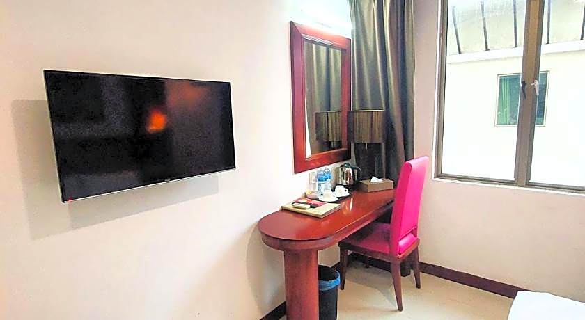 Celyn City Hotel