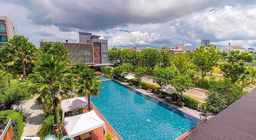 AisanA Hotel Korat