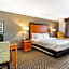 La Quinta Inn & Suites by Wyndham Champaign