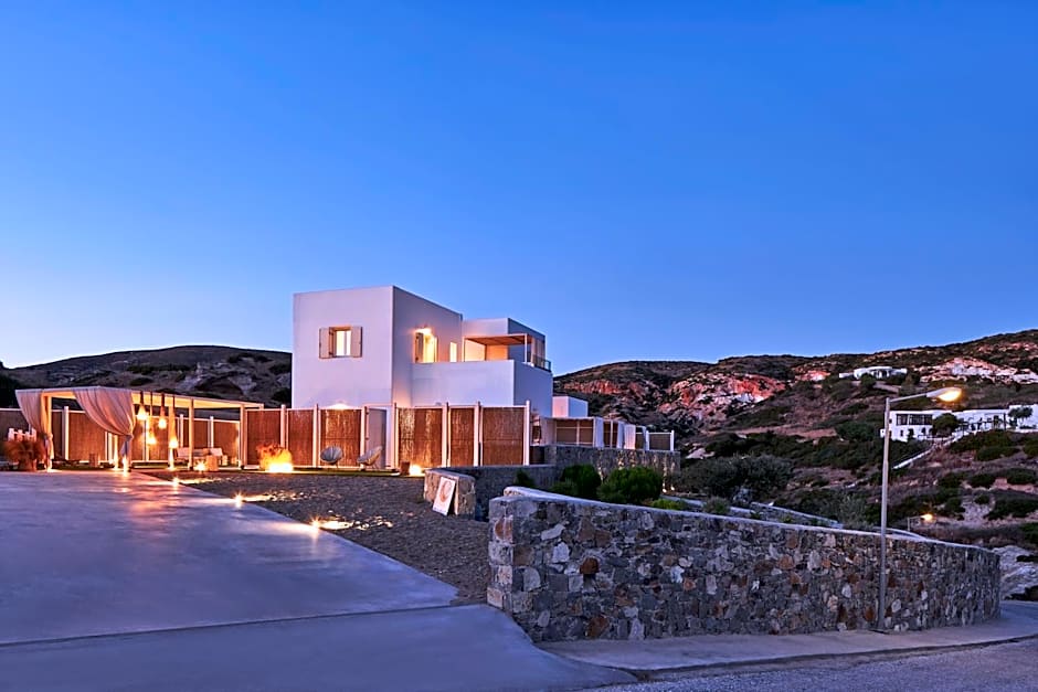 Volcano Luxury Suites Milos - Adults Only