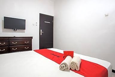 RedDoorz near Taman Krida Budaya Malang