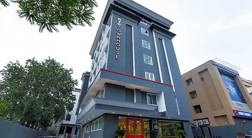 Townhouse C Scheme Ahinsa Circle