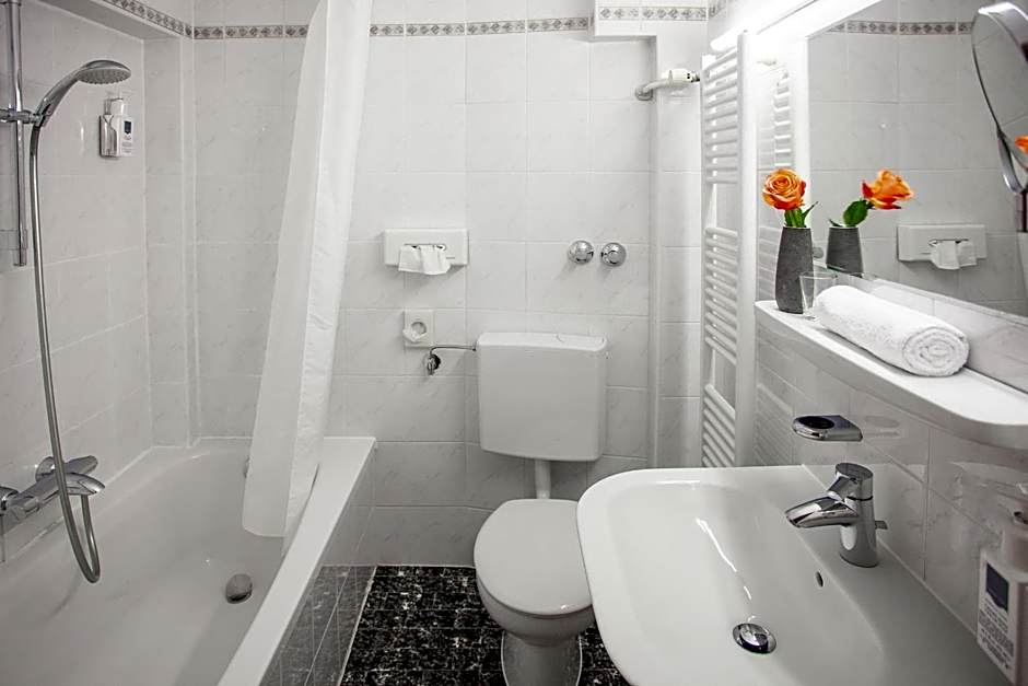 Centro Hotel Mondial Munchen Trademark Collection by Wyndham