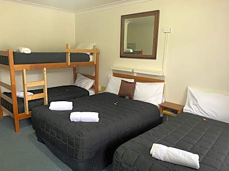 Family Room with Garden View