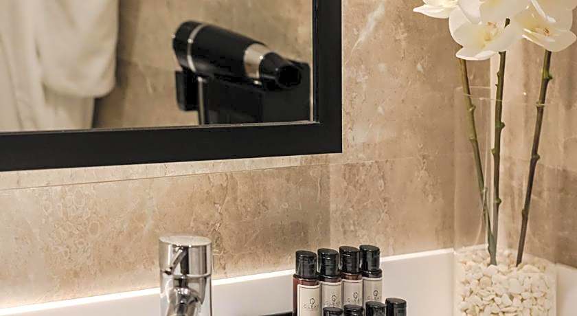 Gleam Collection Hotel