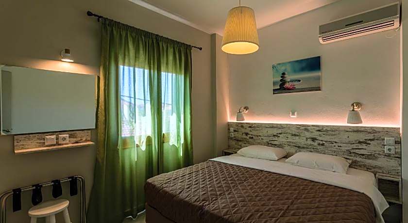 Lefkis apartments & studios