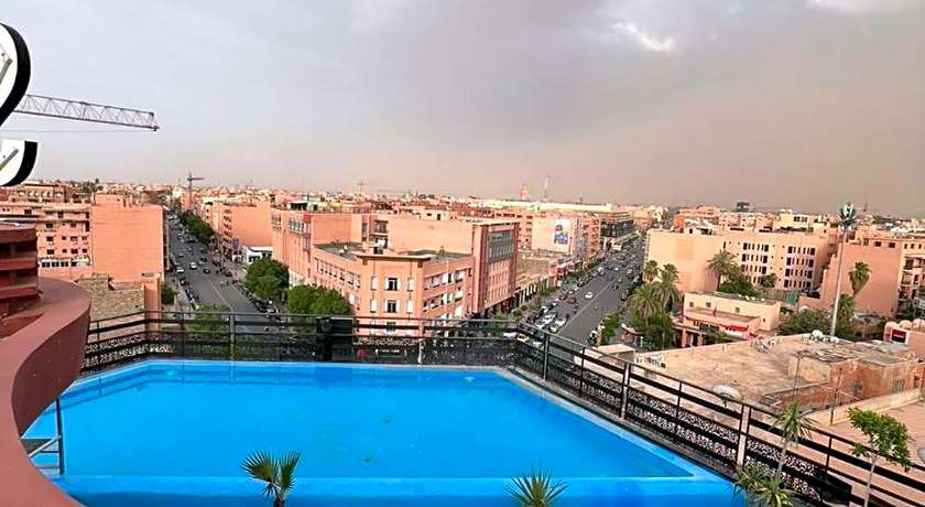 La Renaissance Hotel