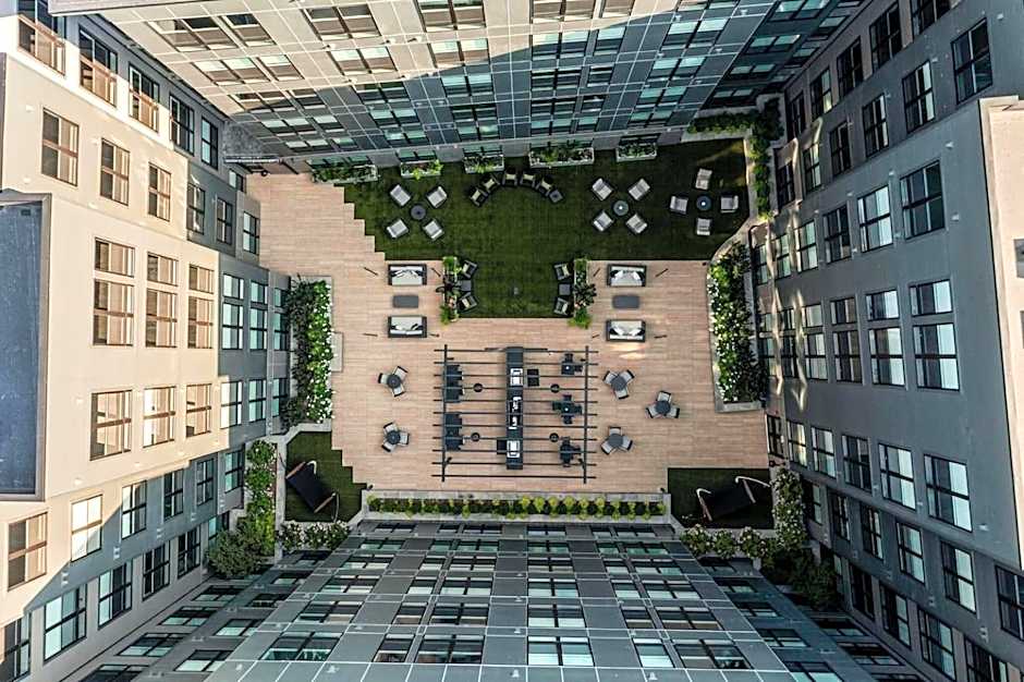 Luxury Apartments by Hyatus at The Asher