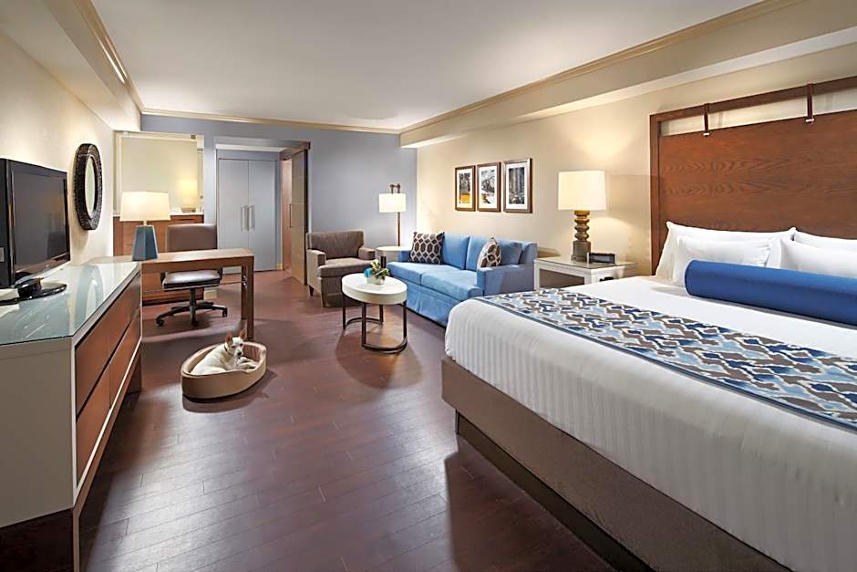 The Anza - A Calabasas Hotel