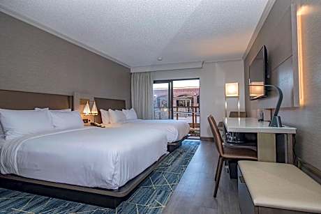 Guest room, 2 Queen, Poolside view, Pool access, Poolside, Pool