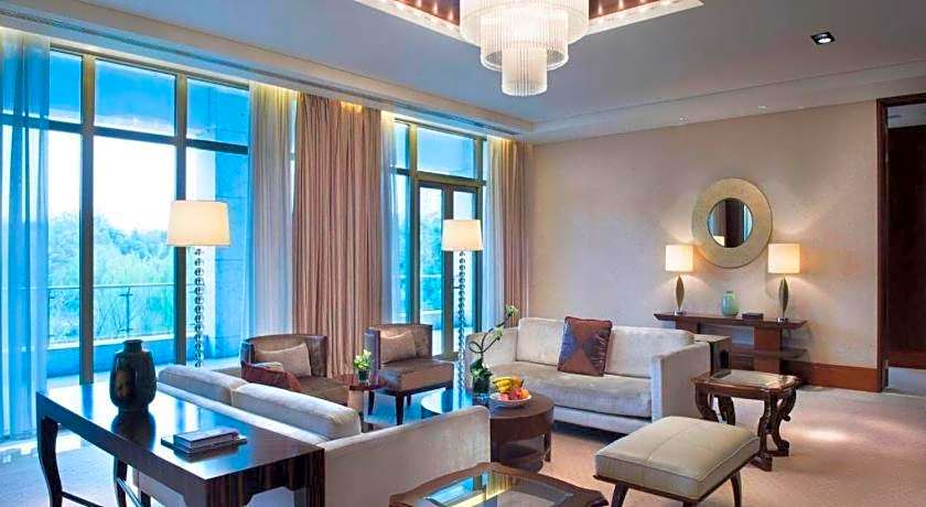 Suzhou Jinji Lake Grand Hotel