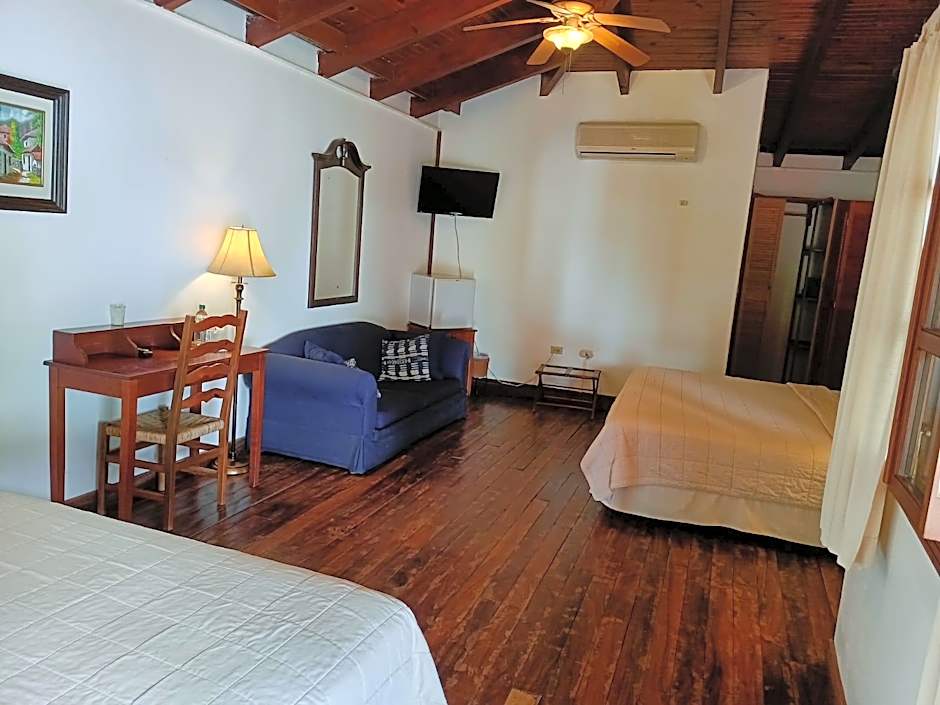 Hotel Don Udos Bed & Breakfast