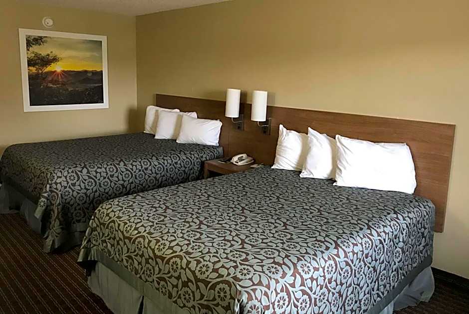 Days Inn By Wyndham Lexington/Columbia