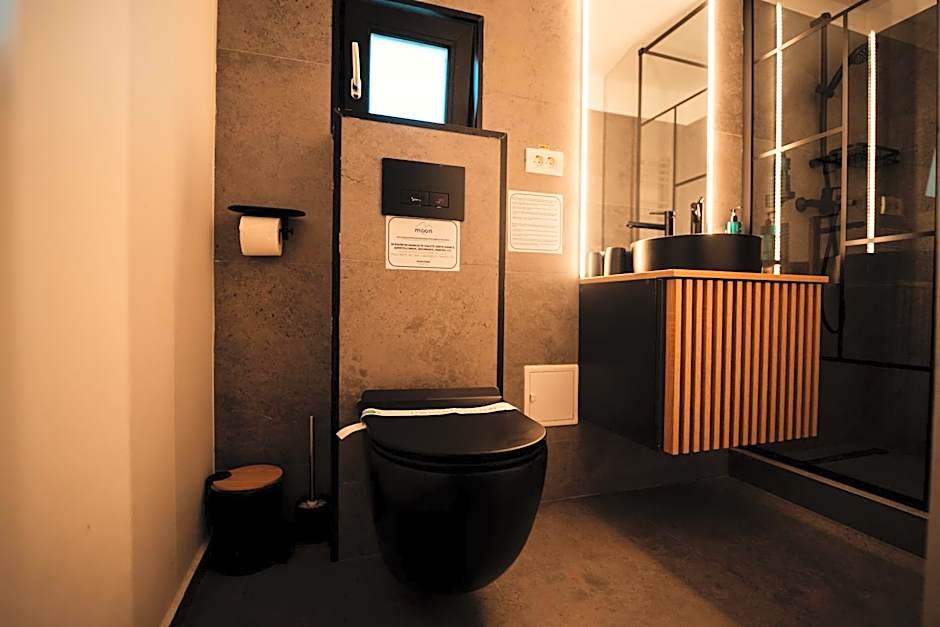 Moon Valley Comarnic