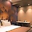 Hotel Sixteen Paris Montrouge