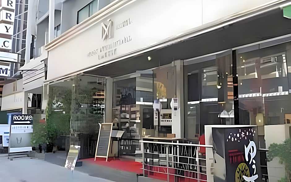 Citin Sukhumvit 11 Nana Bangkok by Compass Hospitality