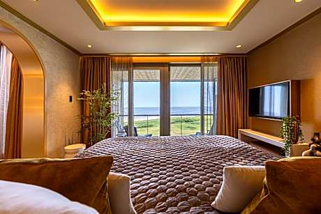 Suite with Sea View