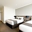 Lakes Hotel