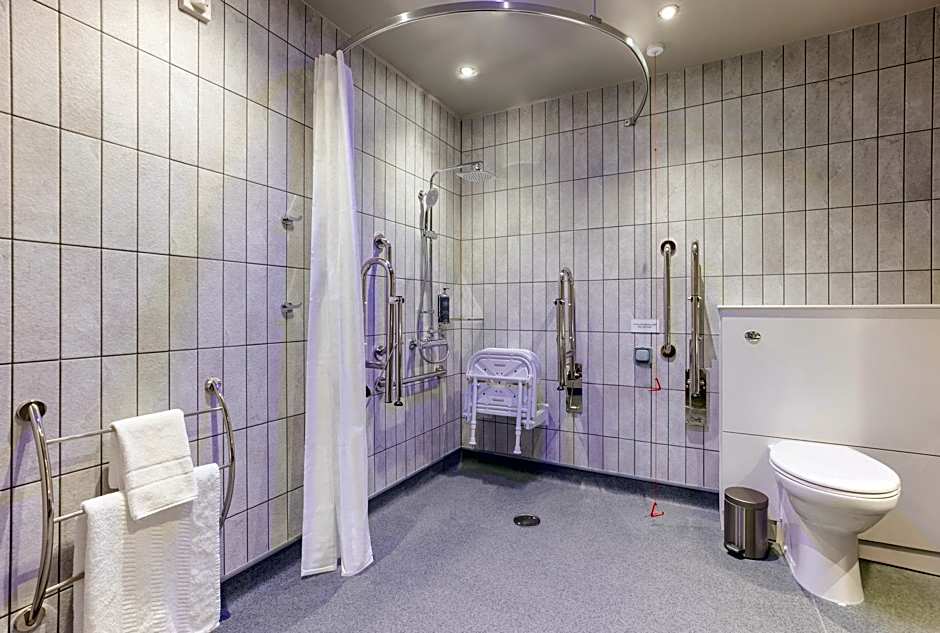 Premier Inn Belfast City Cathedral Quarter