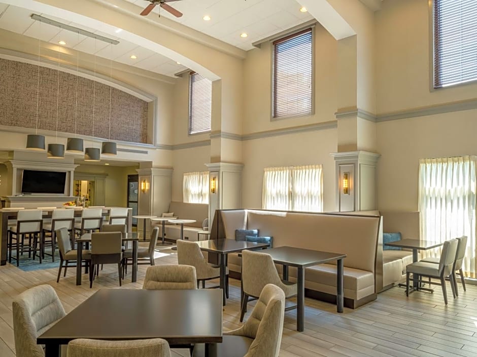 Hampton Inn By Hilton Raynham-Taunton, Ma