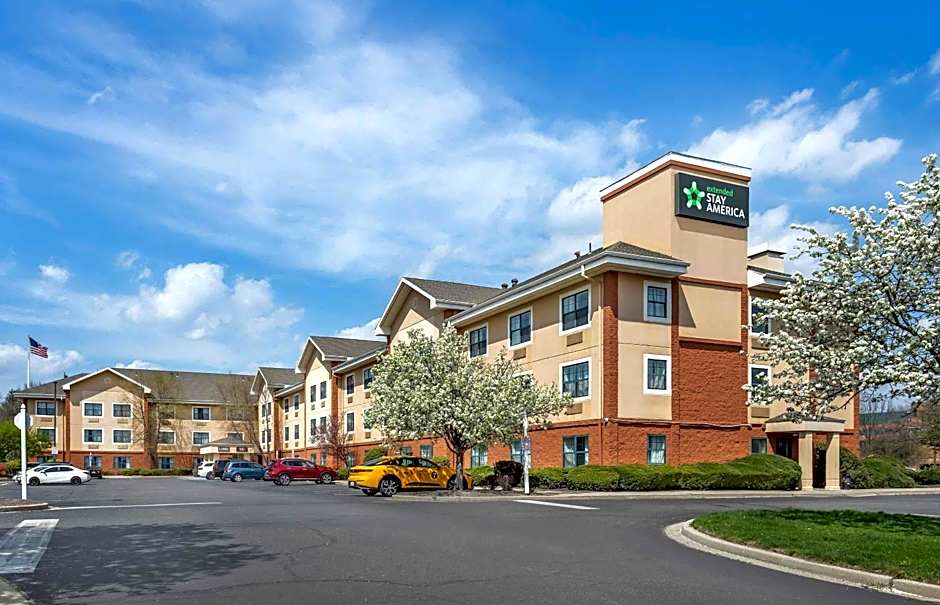 Photo 1 of 31 of Extended Stay America Suites - Long Island - Melville