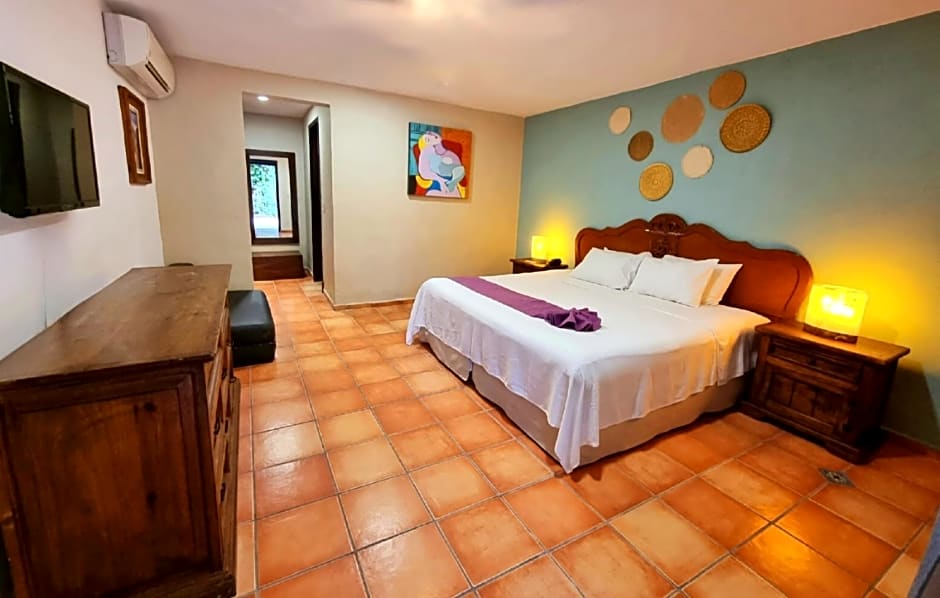 Hotel Holly