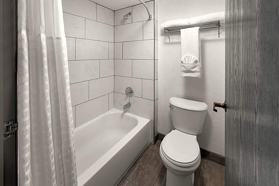 SYLO Hotel Denver Airport, a Ramada by Wyndham