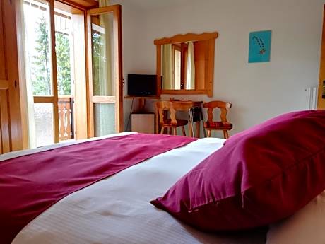 Double or Twin Room with Private Bathroom