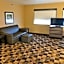 Hawthorn Extended Stay by Wyndham Milwaukee Airport