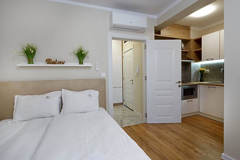 Bellicity Apart Complex