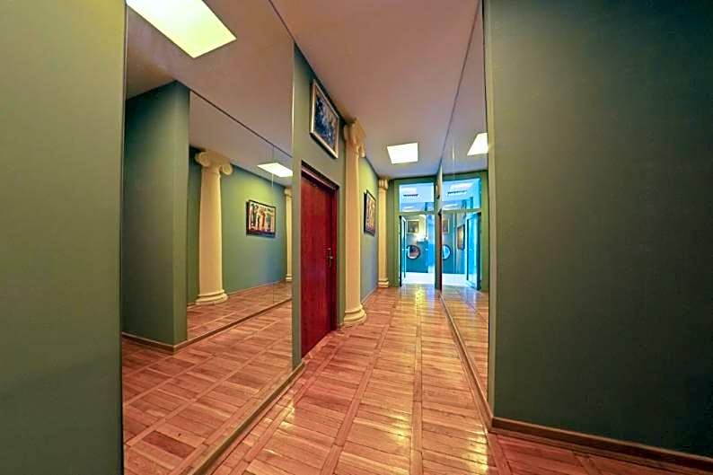 Hotel Alef