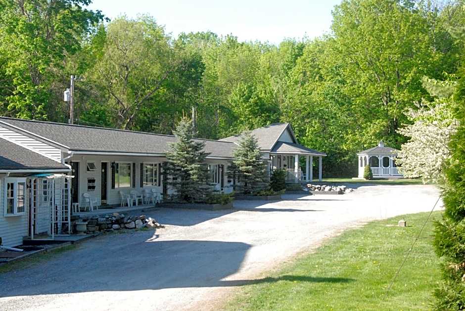 Harwood Hill Motel