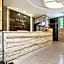 Baowan Hotel (Guangzhou Shangxiajiu Changshou Road Subway Station)