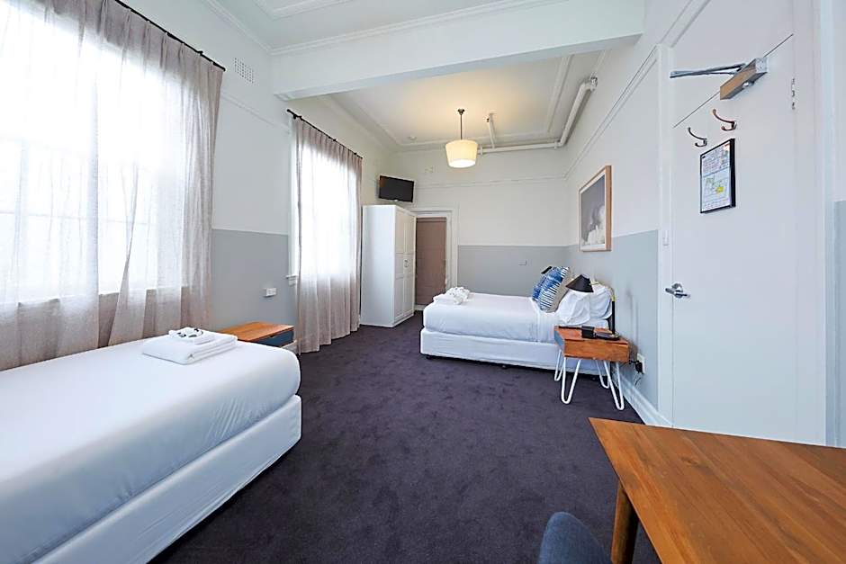 Bridgeview Hotel Willoughby