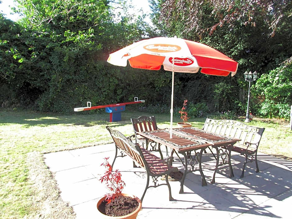 Anchor House 2 East Street Alford Lincolnshire LN13 9EQ