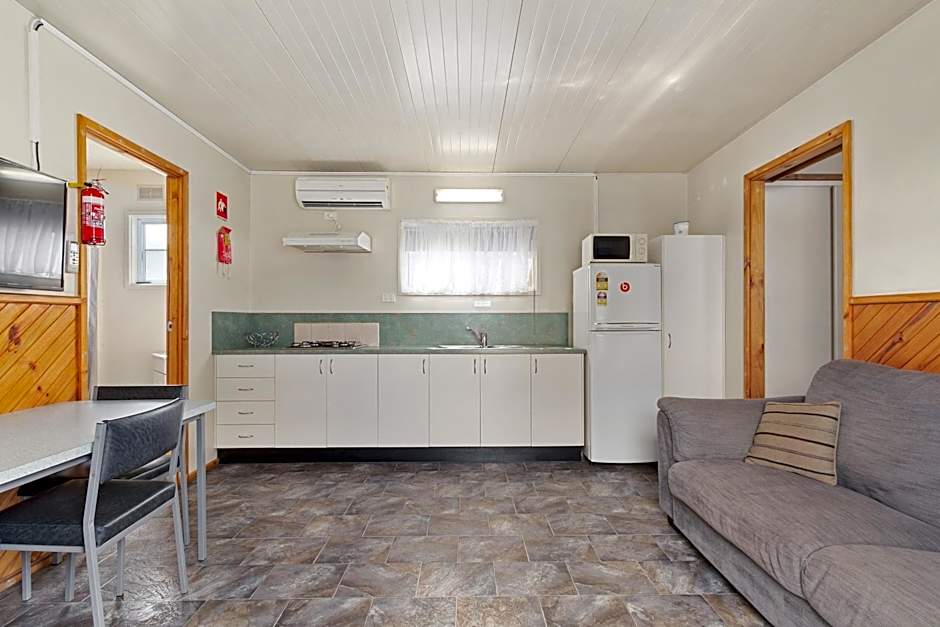 Traralgon Holiday Village