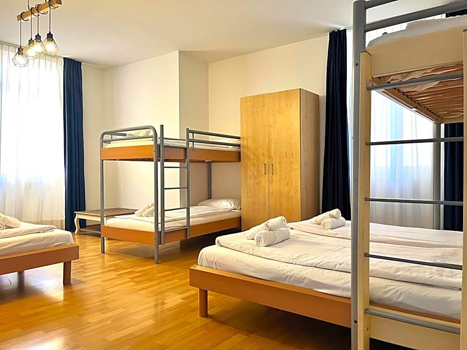 Lugano Center GuestHouse