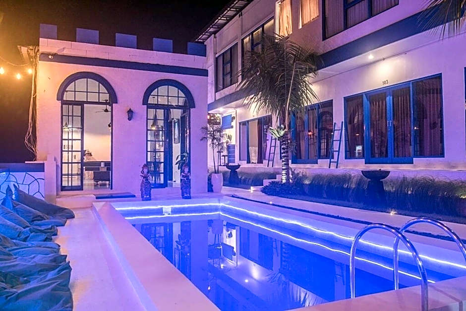 Bombora Surf Camp Hotel