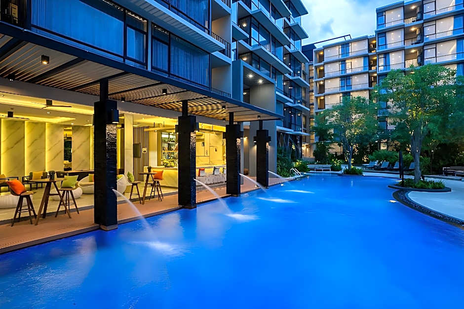 Altera Hotel and Residence by At Mind
