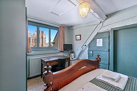 Deluxe Double Room with Cathedral View
