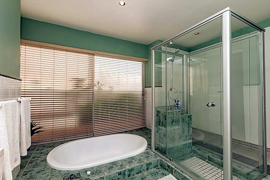 Admiralty Bed & Breakfast