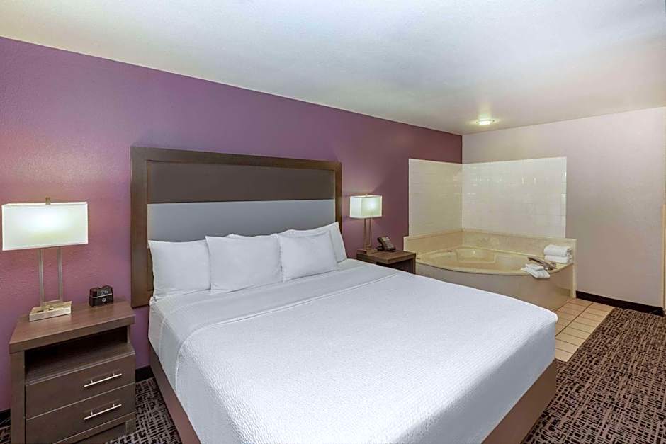 La Quinta Inn & Suites by Wyndham Rockwall