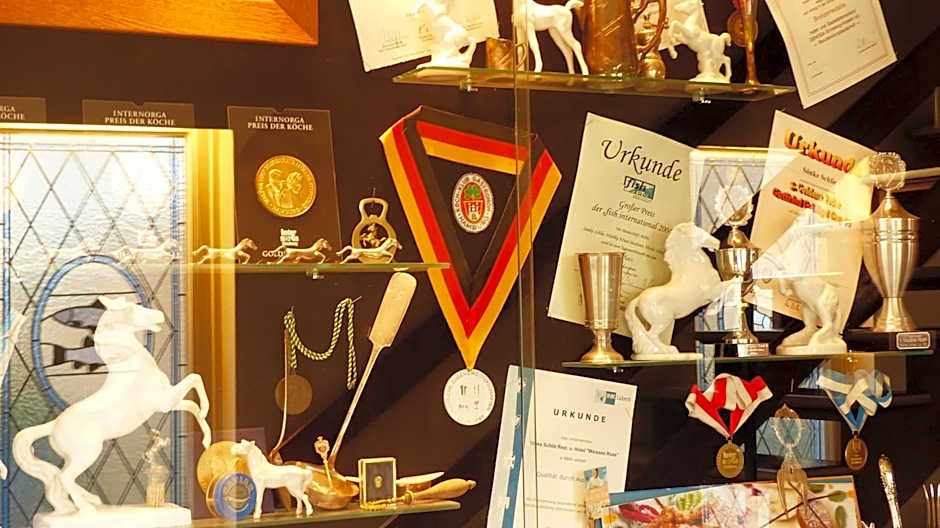 Restaurant und Hotel Zum Weissen Ross